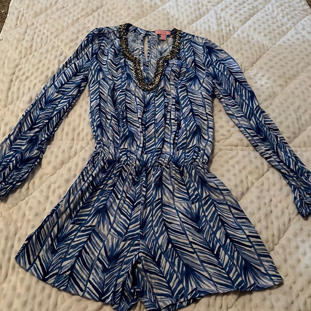 Lilly Pulitzer women’s XXS blue and white romper. Gold beaded neckline!